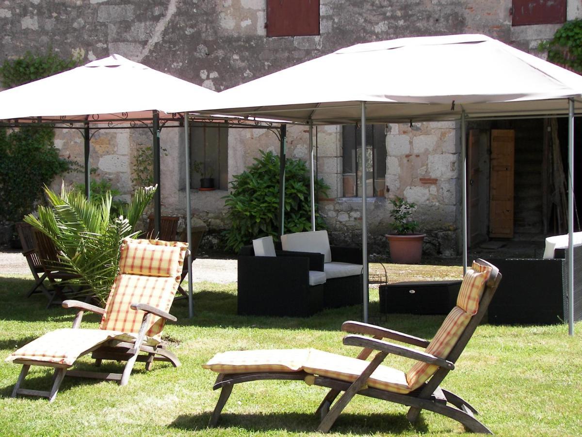 Domaine Du Noble Panzió Saint-Jean-de-Thurac Kültér fotó